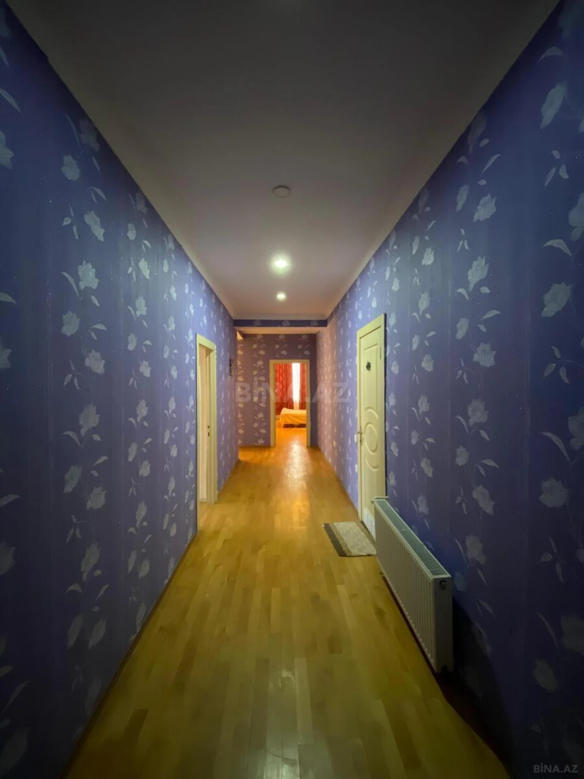 Kirayə verilir 2 otaqlı mənzil 105 m²