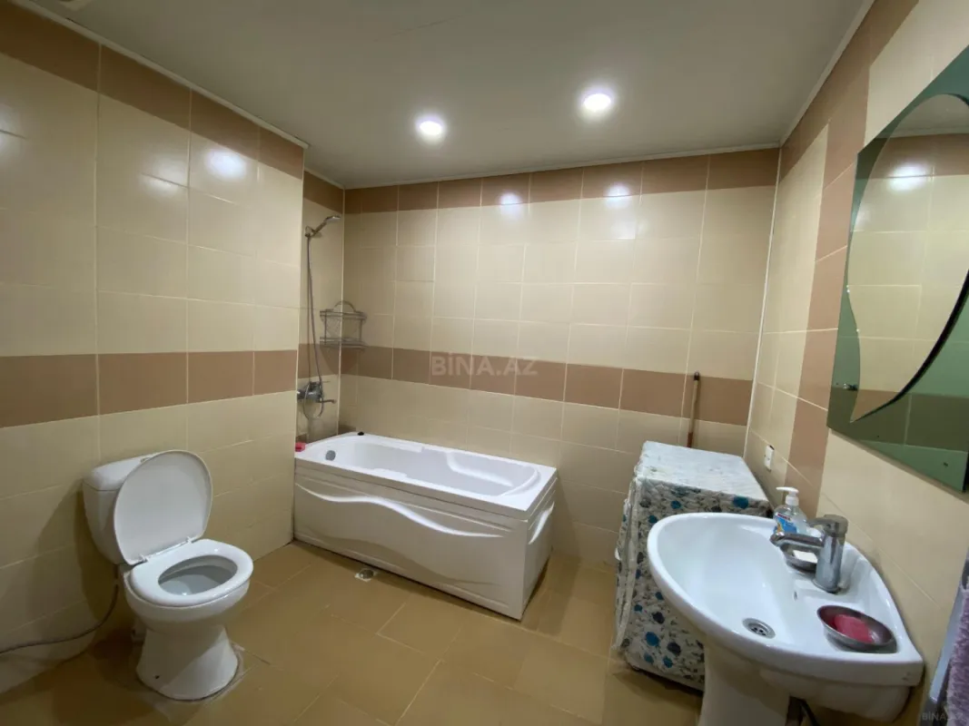 Kirayə verilir 2 otaqlı mənzil 105 m²