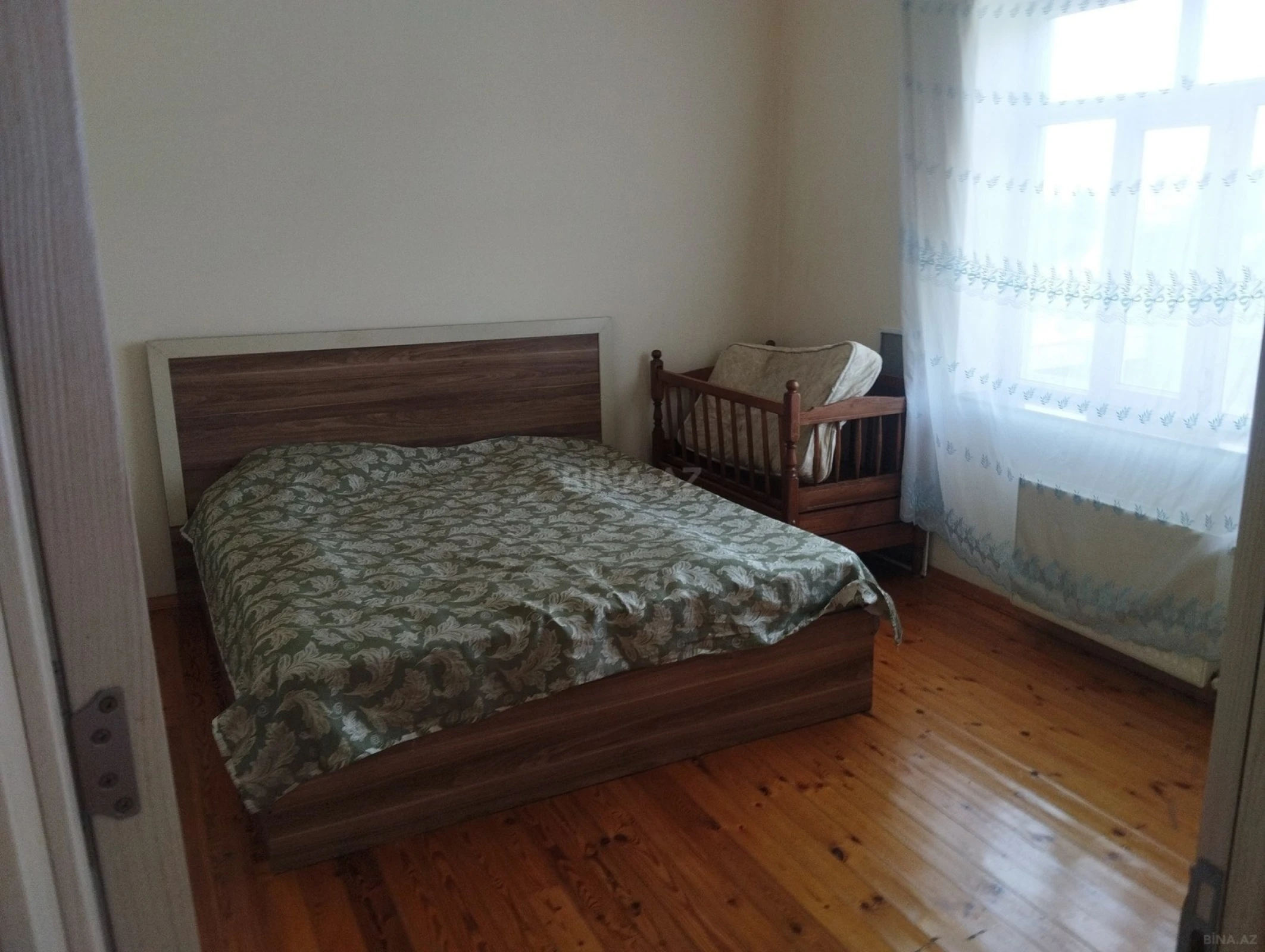 Satılır 5 otaqlı həyət evi 170 m²