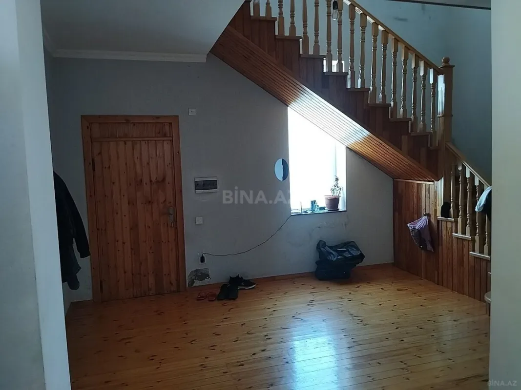 Satılır 5 otaqlı həyət evi 170 m²