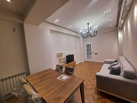 Kirayə verilir 2 otaqlı mənzil 90 m²