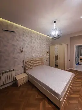 Kirayə verilir 2 otaqlı mənzil 90 m²