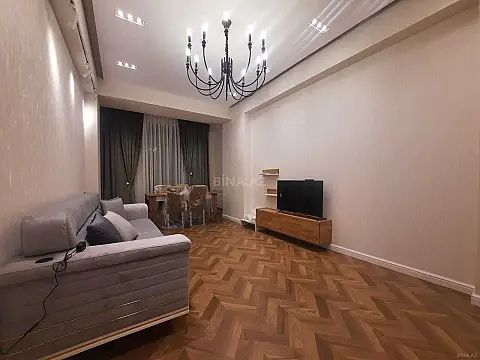 Kirayə verilir 2 otaqlı mənzil 90 m² — Bakı 2 otaq 90.00 m²