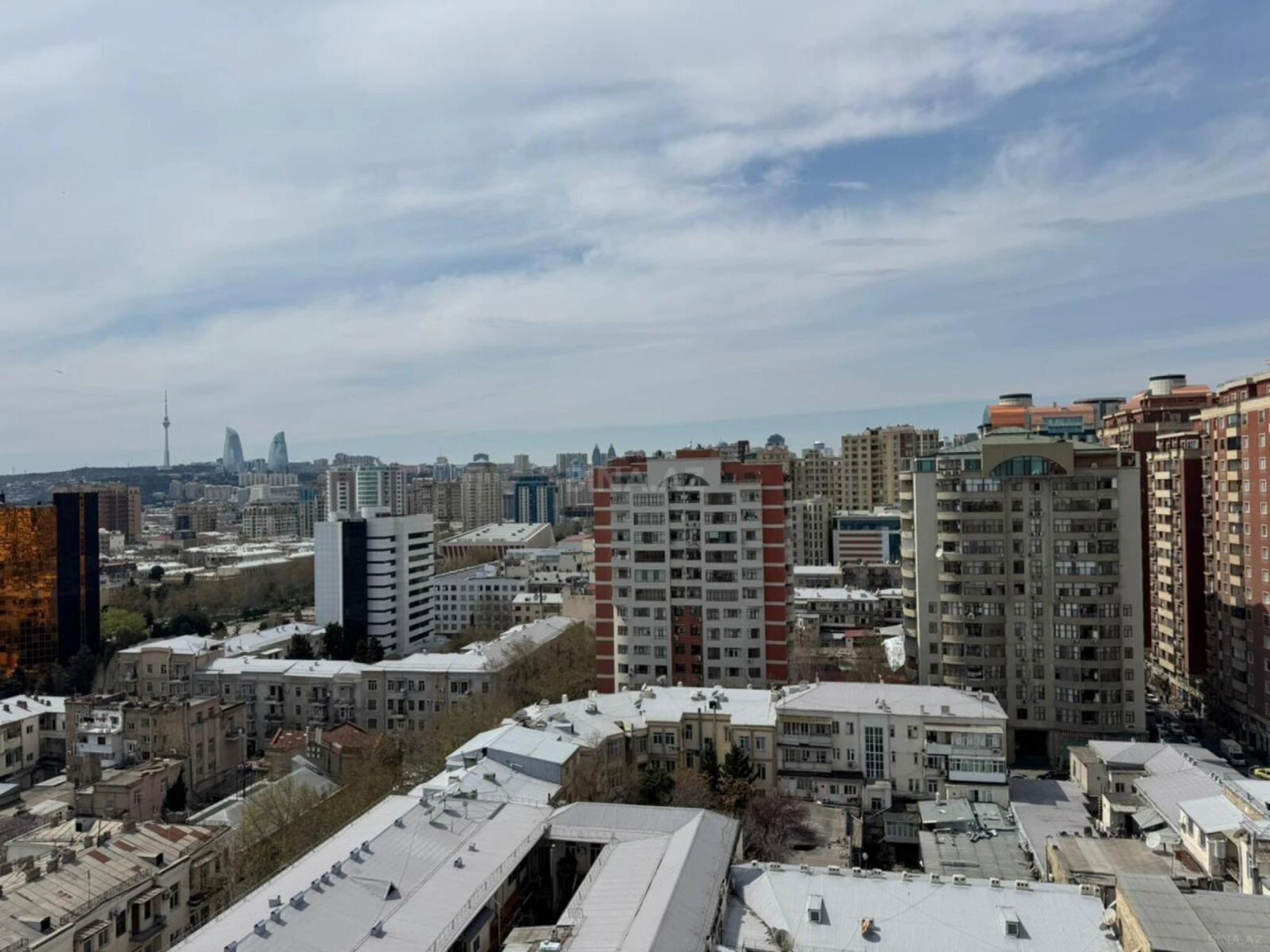 Satılır 3 otaqlı mənzil 100 m²