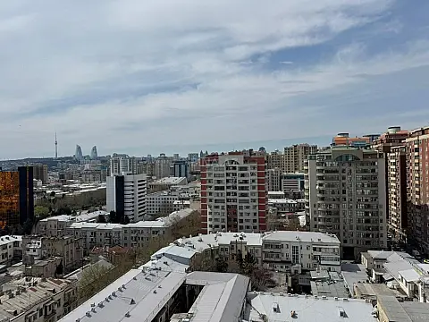 Satılır 3 otaqlı mənzil 100 m²