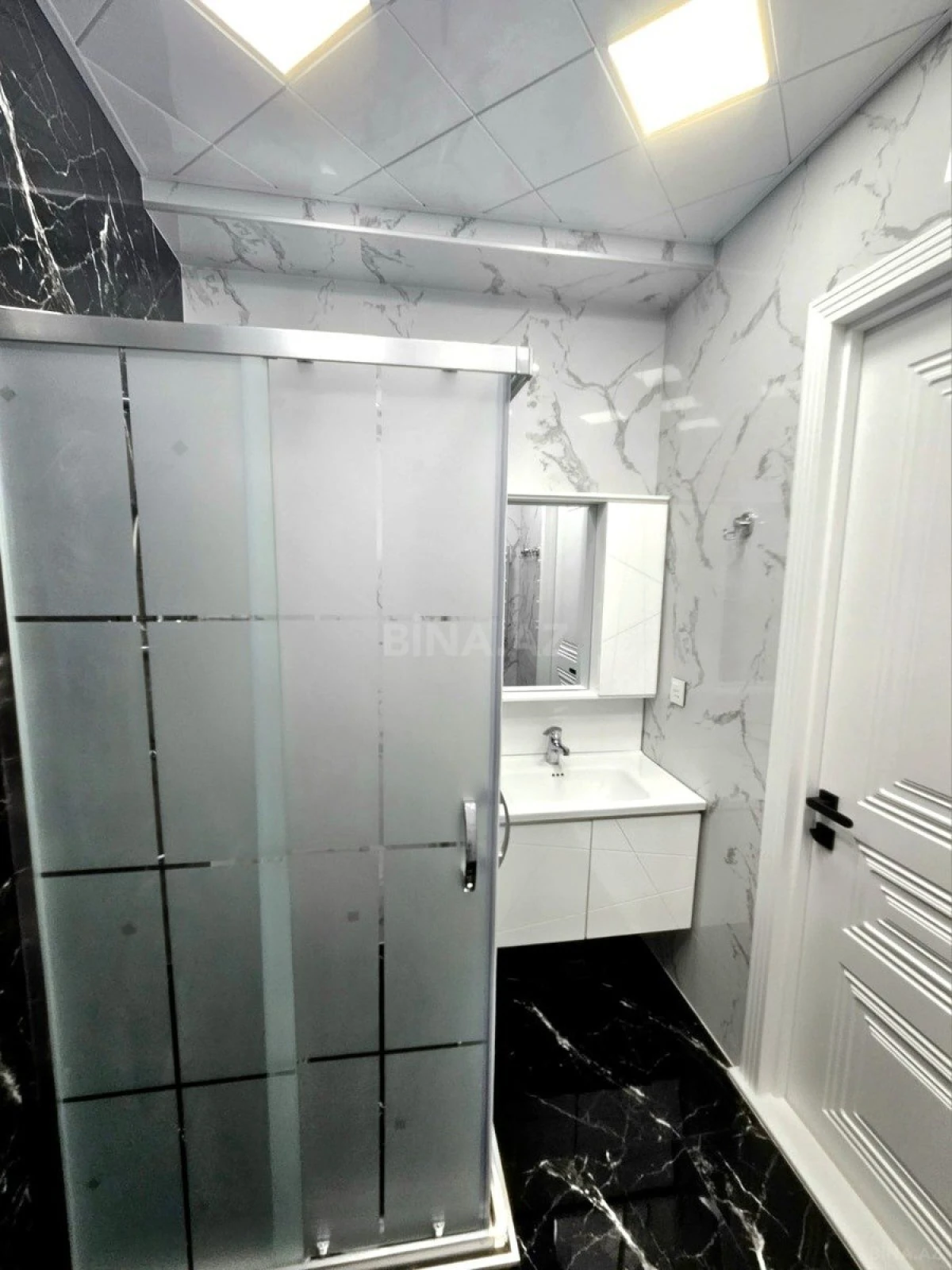 Satılır 3 otaqlı mənzil 95 m²