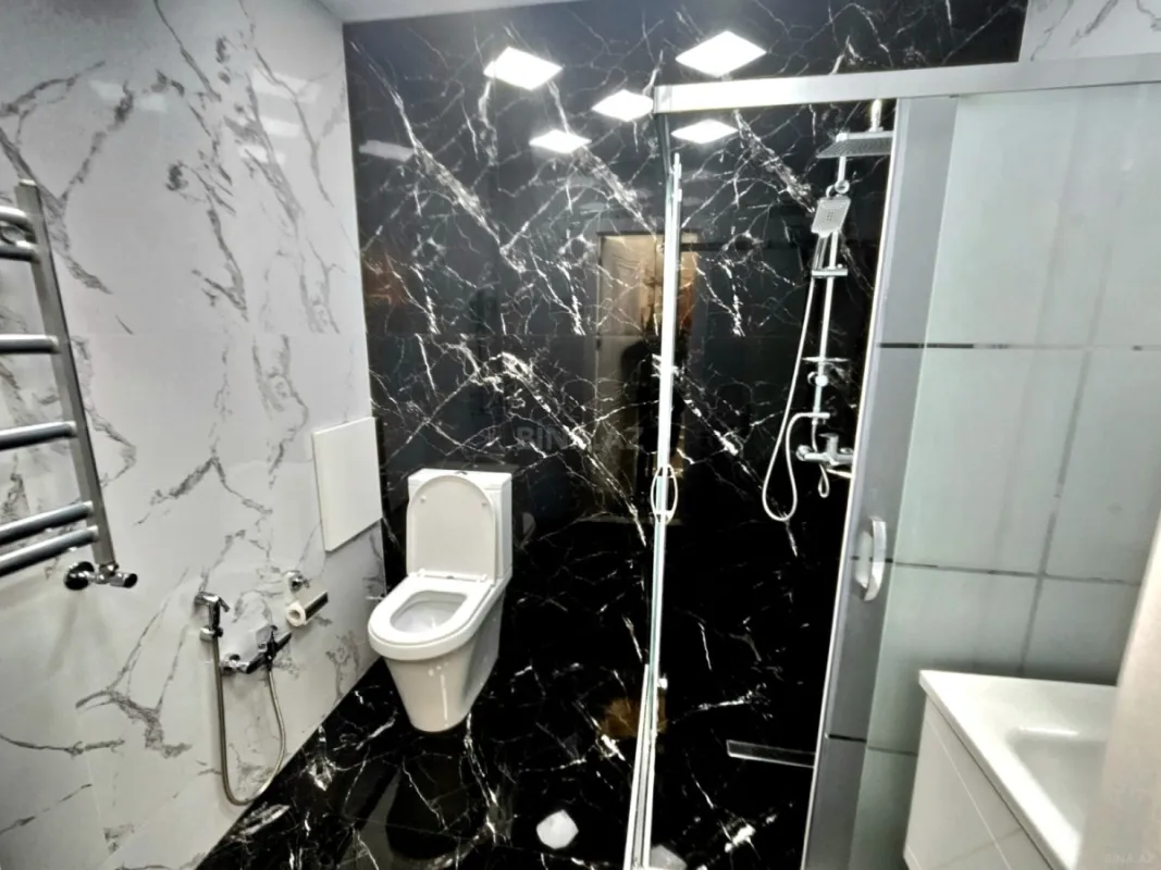 Satılır 3 otaqlı mənzil 95 m²
