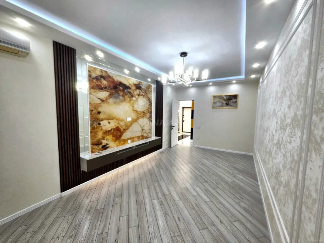 Satılır 3 otaqlı mənzil 95 m²