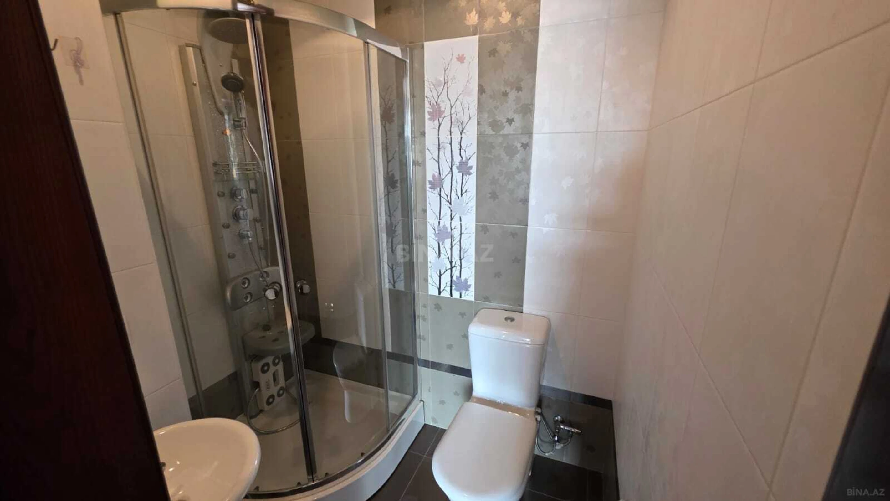 Kirayə verilir 3 otaqlı mənzil 150 m²