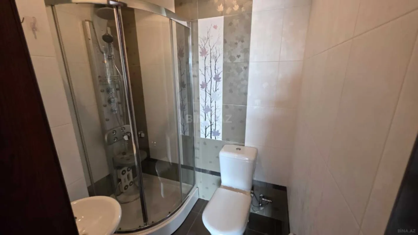 Kirayə verilir 3 otaqlı mənzil 150 m²