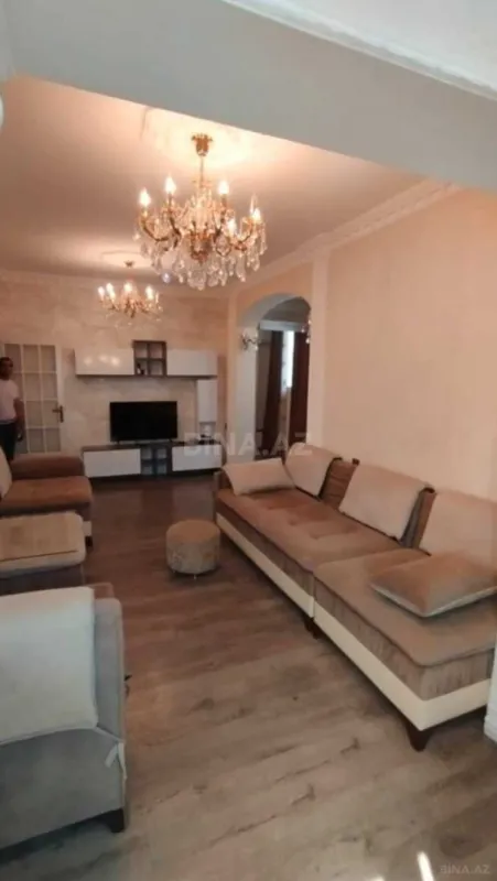 Kirayə verilir 1 otaqlı mənzil 60 m²