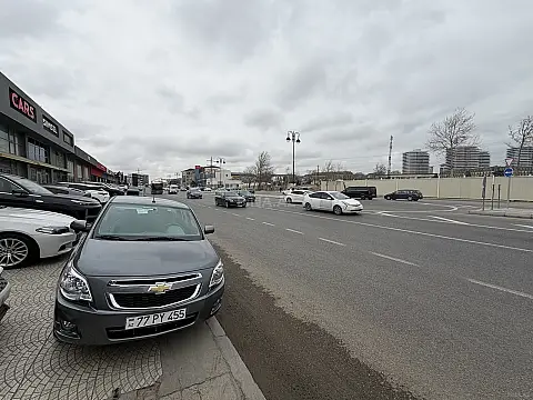 Kirayə verilir obyekt 300 m²