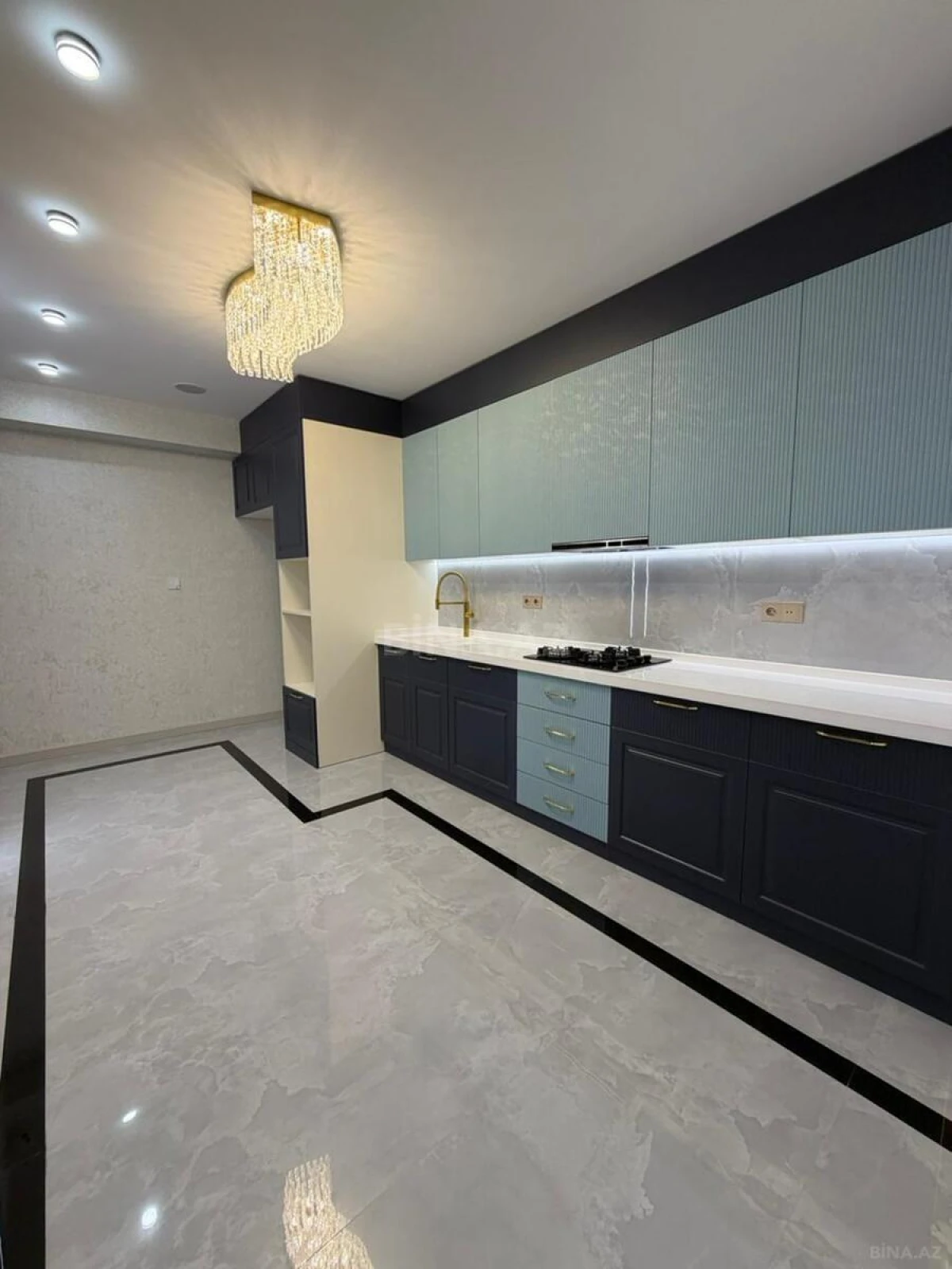 Satılır 3 otaqlı mənzil 110 m²