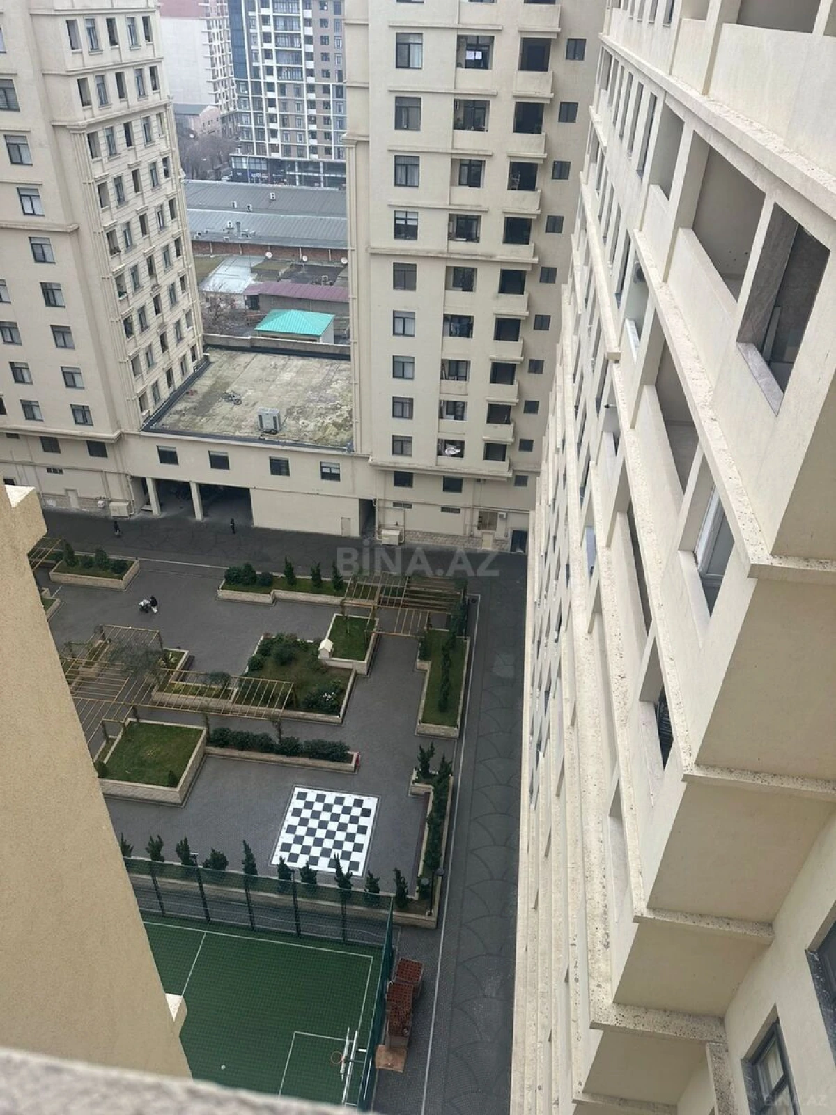 Satılır 2 otaqlı mənzil 85 m²