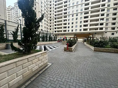 Satılır 2 otaqlı mənzil 85 m²