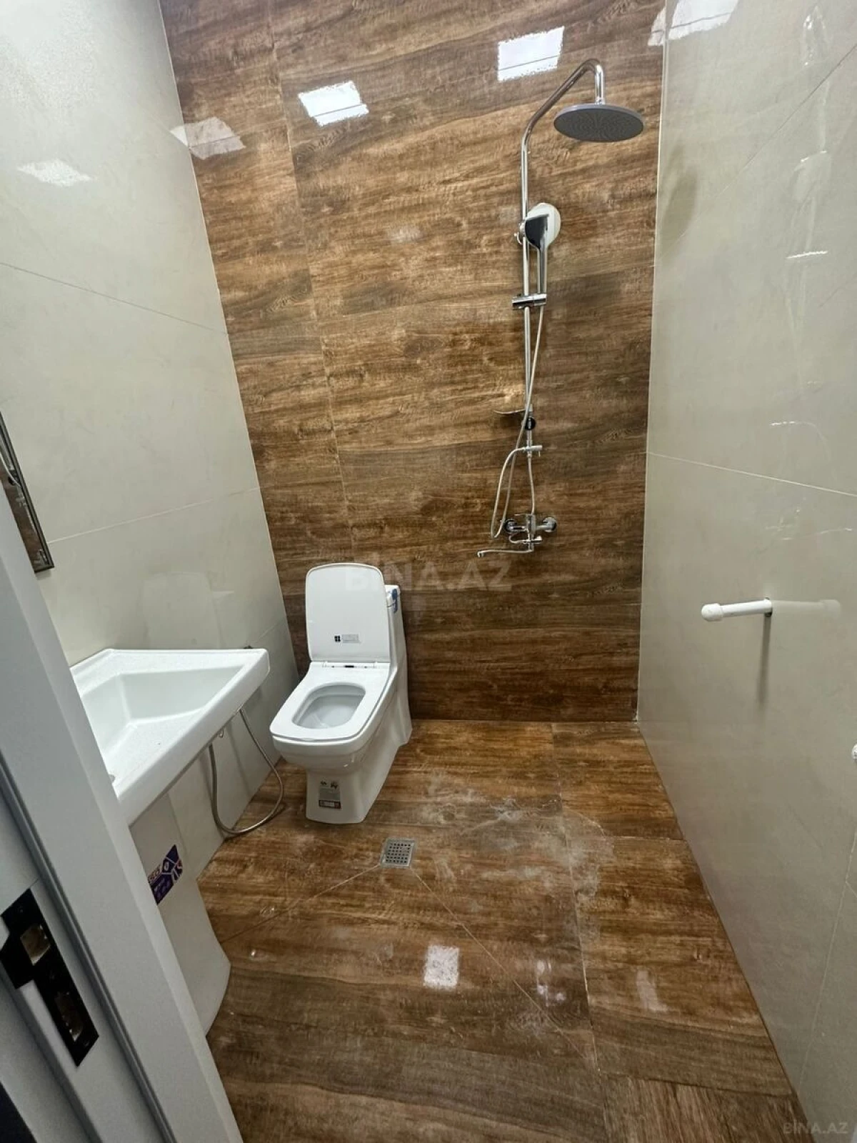 Satılır 2 otaqlı mənzil 85 m²