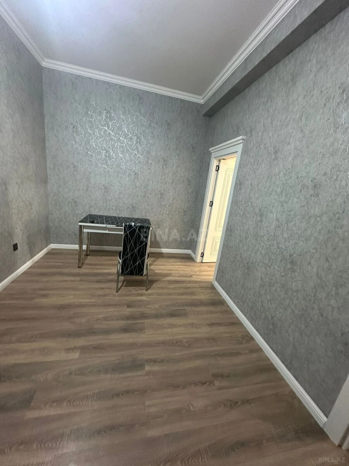Satılır 2 otaqlı mənzil 85 m²