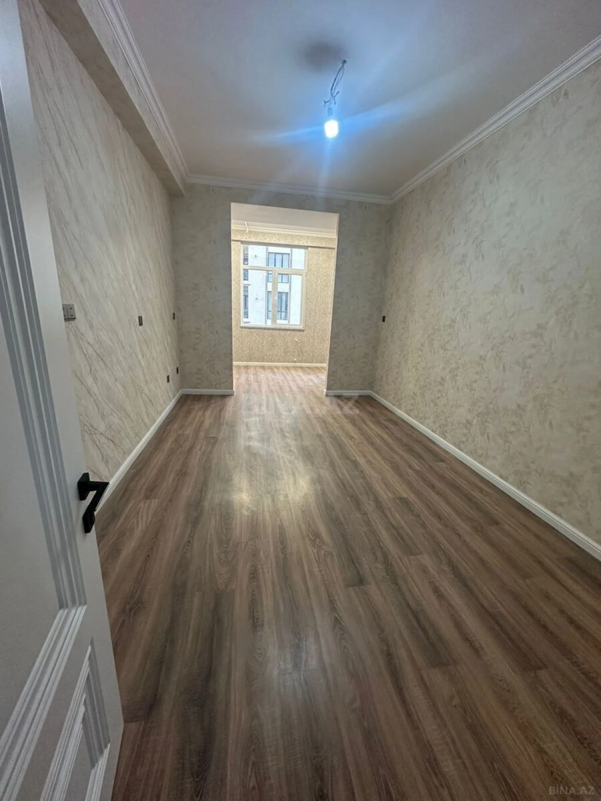 Satılır 2 otaqlı mənzil 85 m²