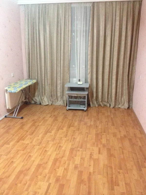 Kirayə verilir 4 otaqlı mənzil 90 m²