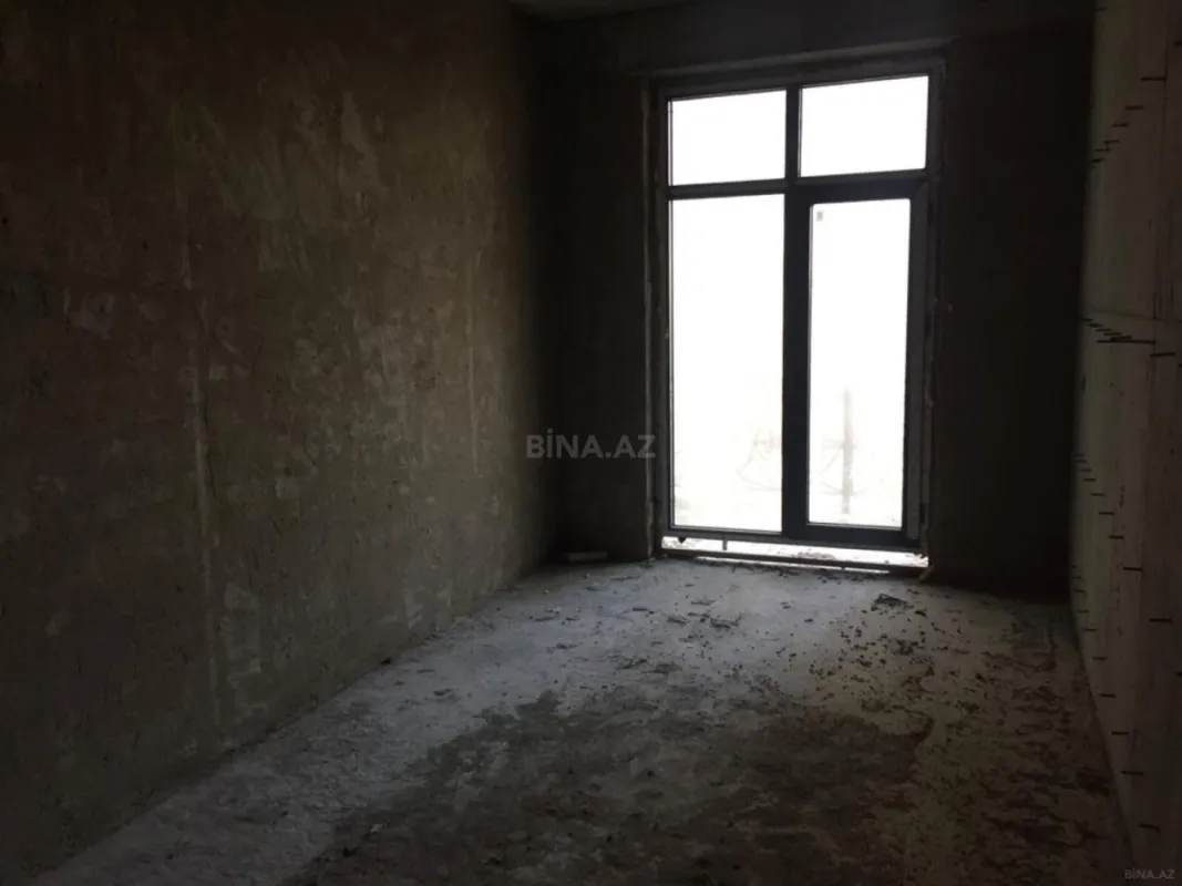 Satılır 3 otaqlı mənzil 163.3 m²