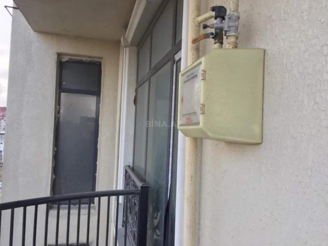 Satılır 3 otaqlı mənzil 163.3 m²