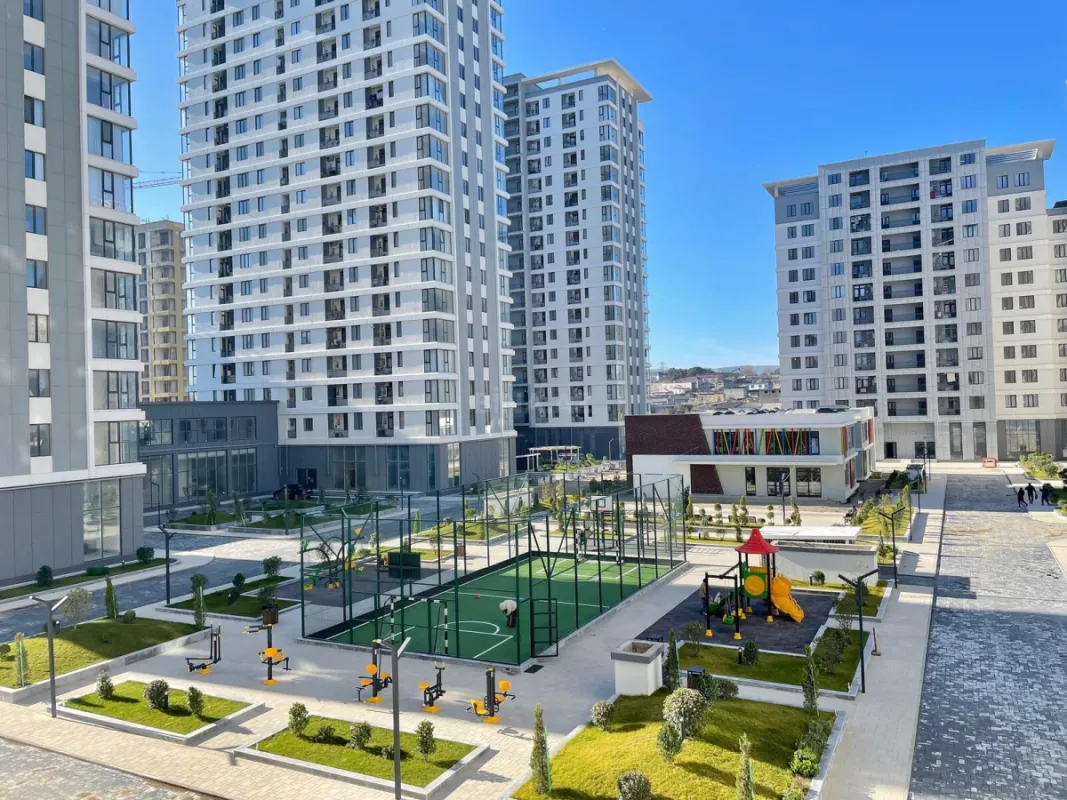 Kirayə verilir 2 otaqlı mənzil 78 m²