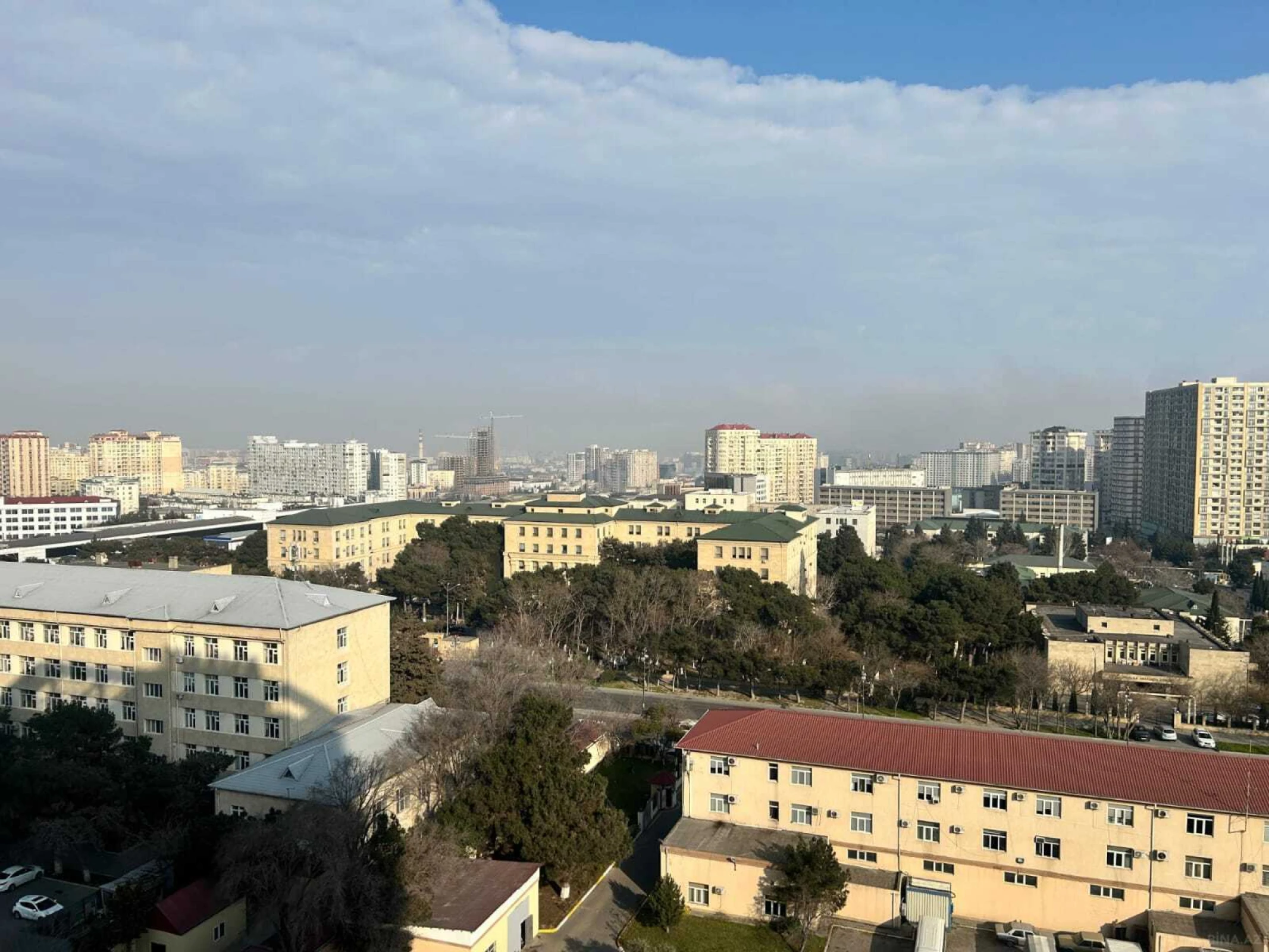 Kirayə verilir 2 otaqlı mənzil 78 m²