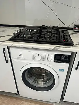 Kirayə verilir 2 otaqlı mənzil 78 m²