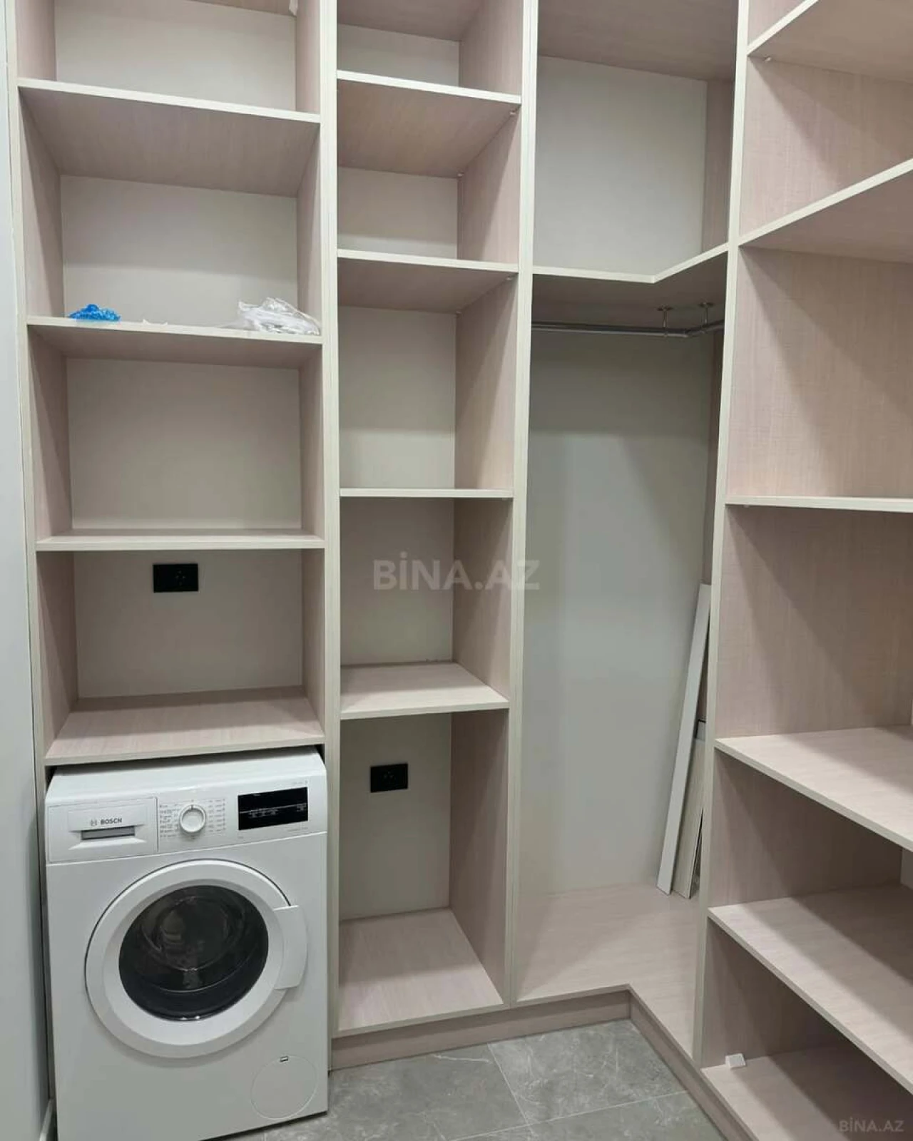 Kirayə verilir 2 otaqlı mənzil 70 m²
