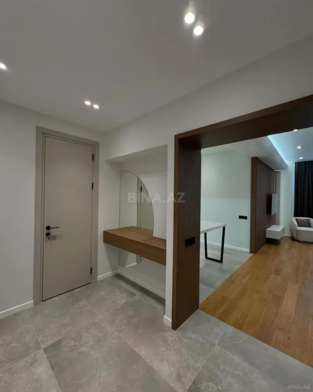 Kirayə verilir 2 otaqlı mənzil 70 m²