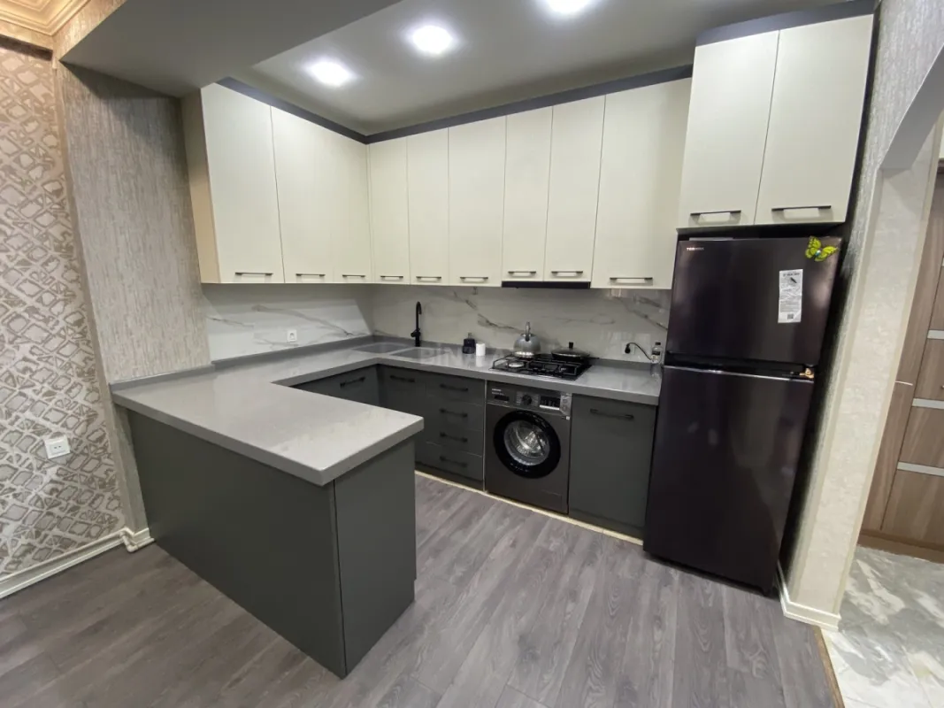 Satılır 2 otaqlı mənzil 61 m²