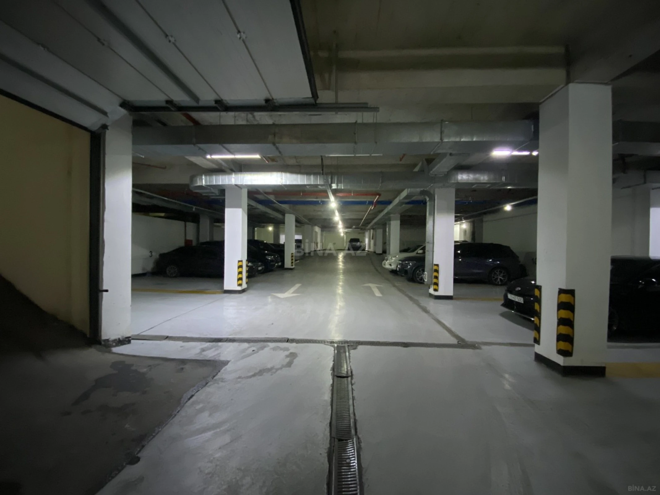 Satılır 2 otaqlı mənzil 61 m²