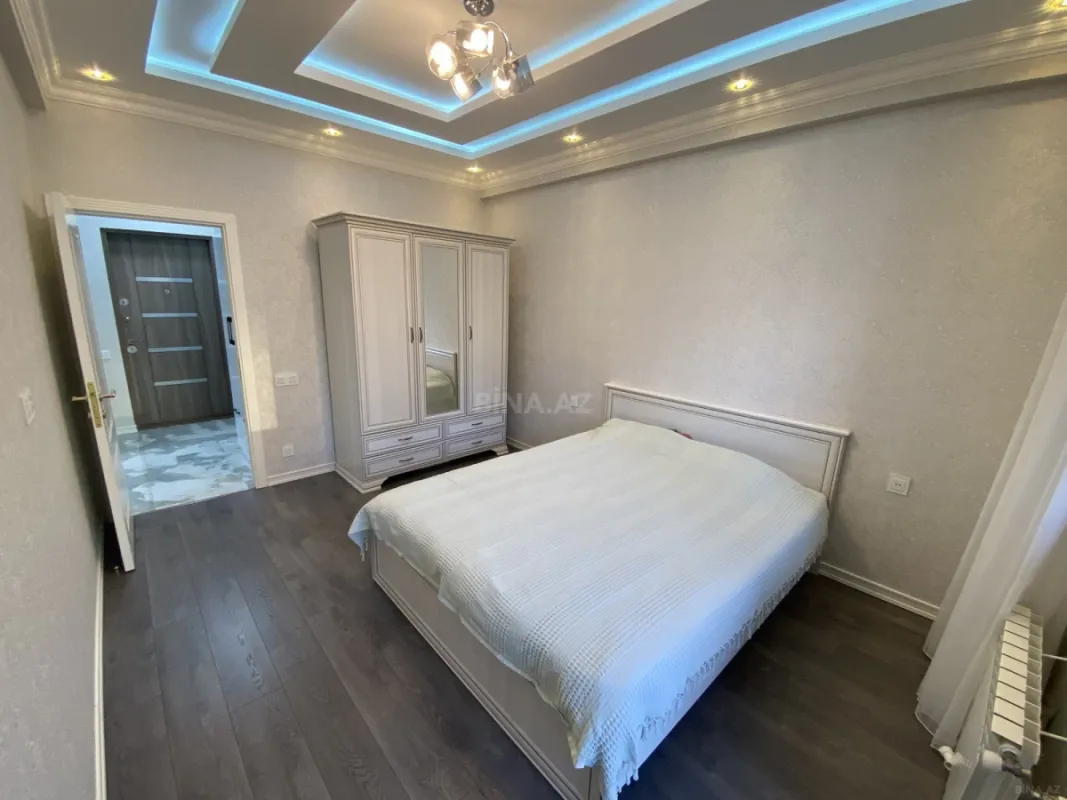 Satılır 2 otaqlı mənzil 61 m²