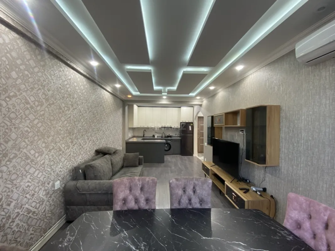 Satılır 2 otaqlı mənzil 61 m²