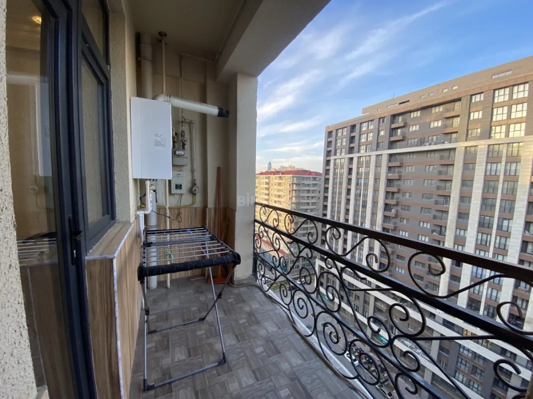 Satılır 2 otaqlı mənzil 61 m²