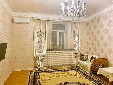 Kirayə verilir 2 otaqlı mənzil 60 m²