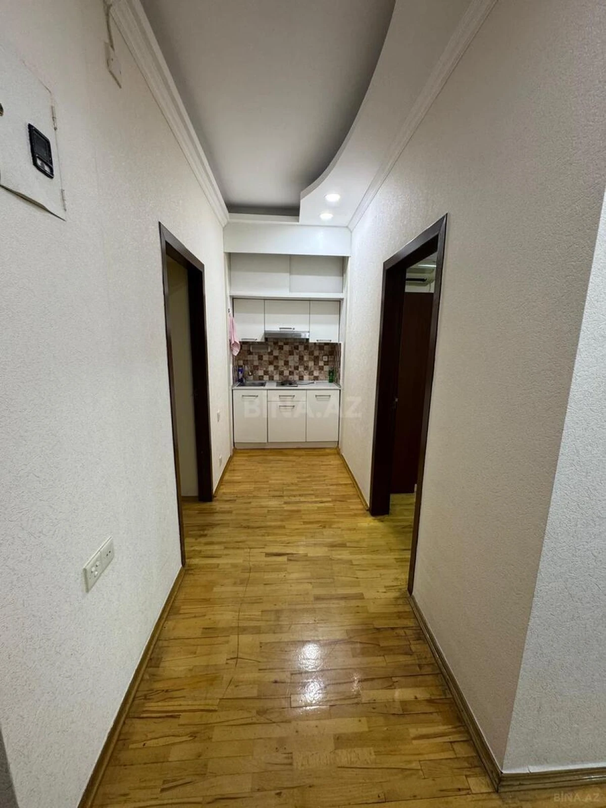 Kirayə verilir 3 otaqlı ofis 90 m²