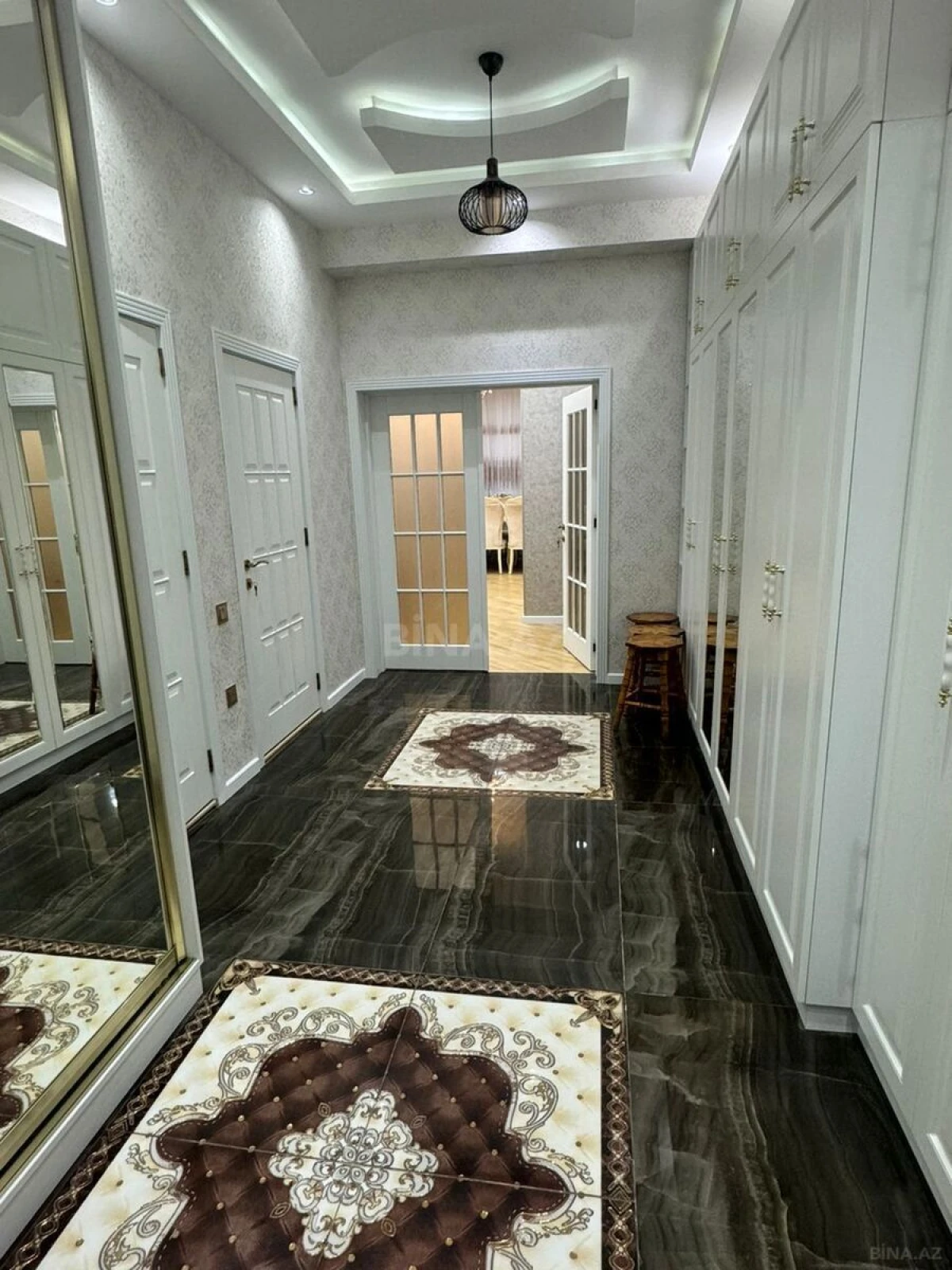 Kirayə verilir 3 otaqlı mənzil 120 m²