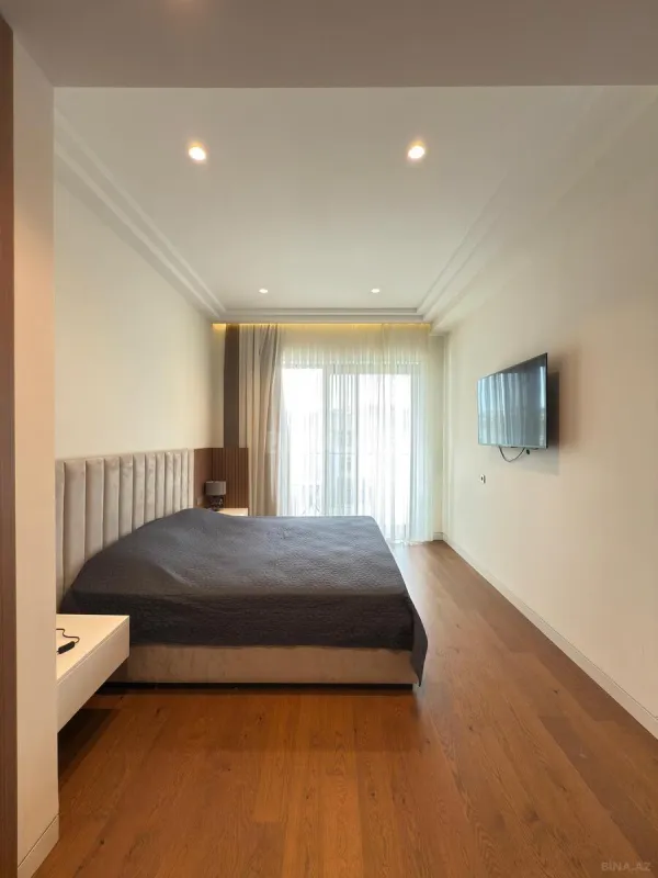 Satılır 3 otaqlı mənzil 93 m²