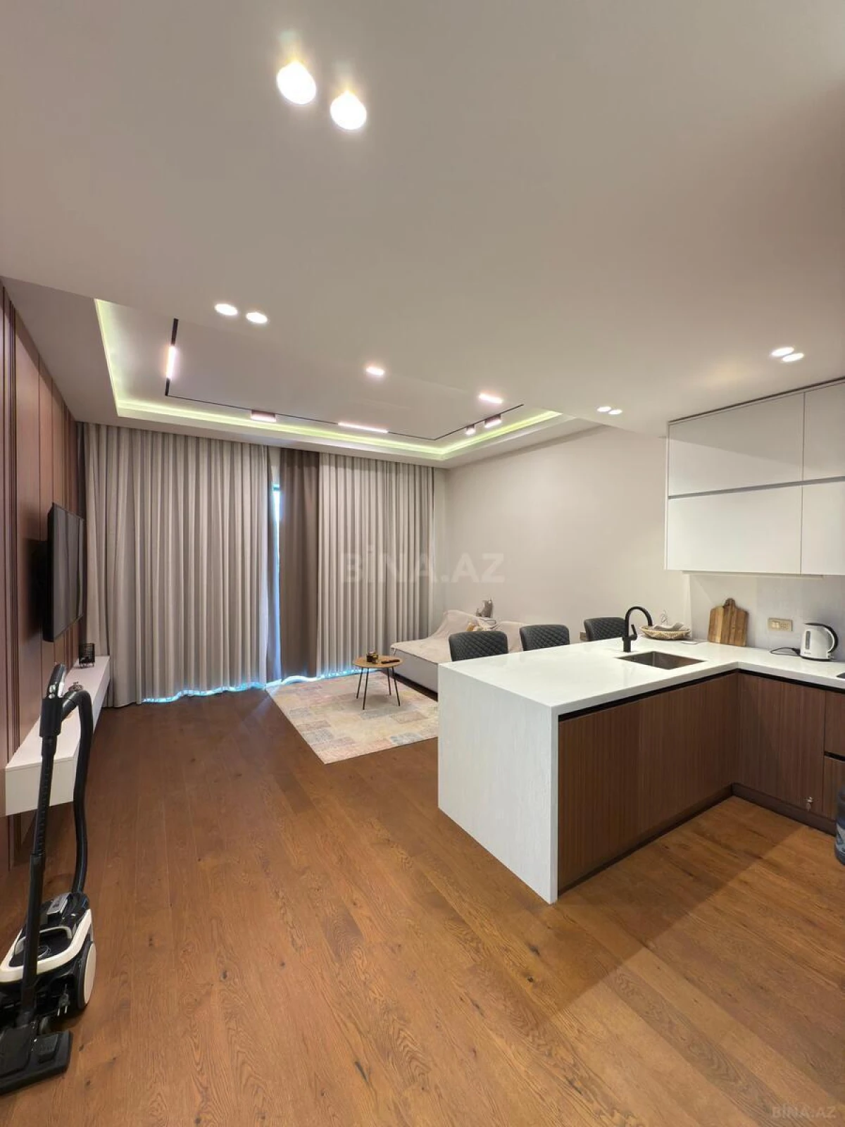 Satılır 3 otaqlı mənzil 93 m²