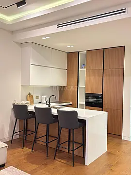 Satılır 3 otaqlı mənzil 93 m²