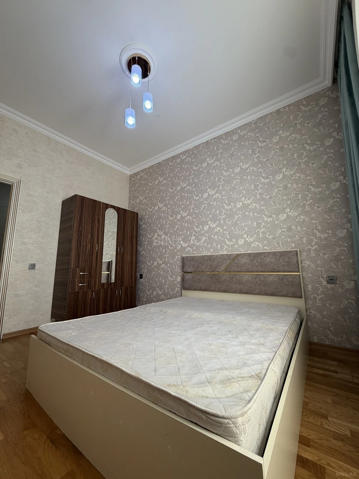 Satılır 2 otaqlı mənzil 50 m²
