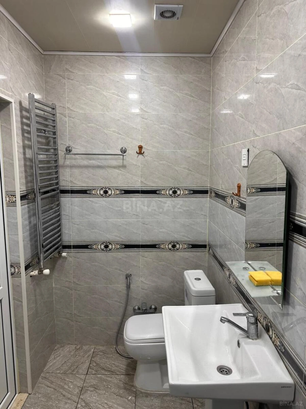 Kirayə verilir 2 otaqlı mənzil 64 m²