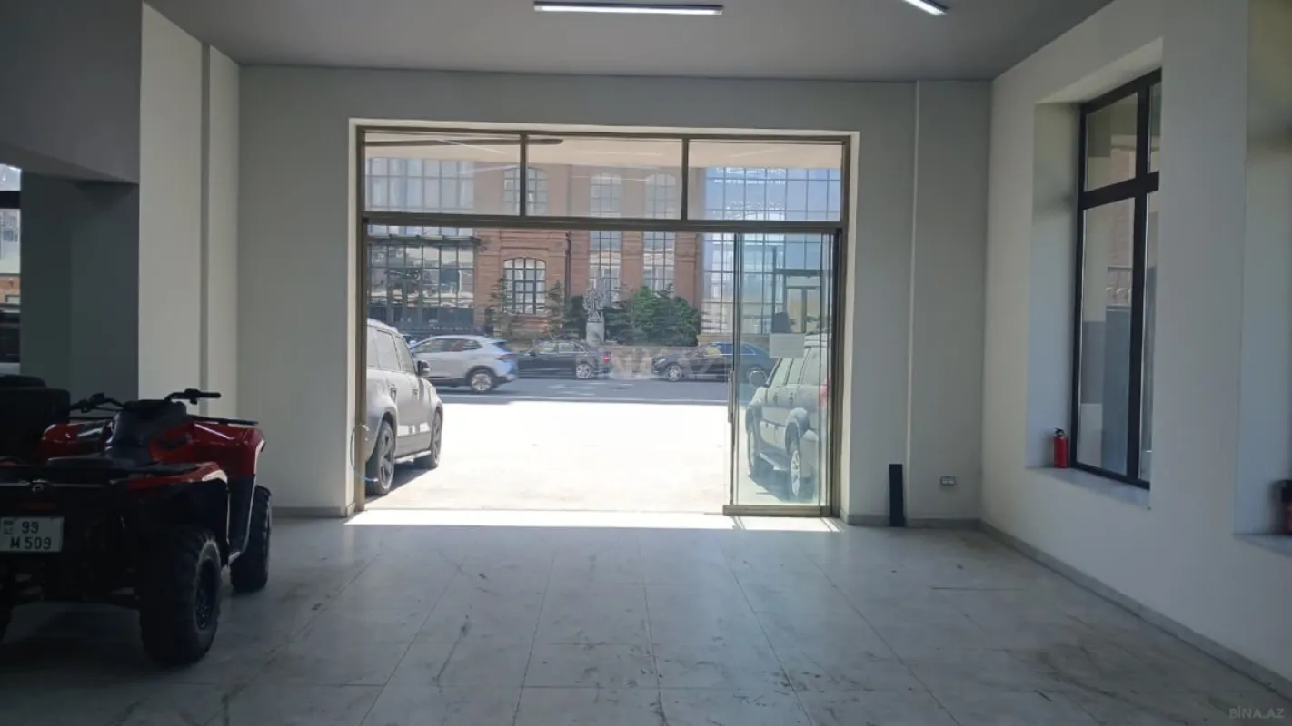Satılır obyekt 670 m²