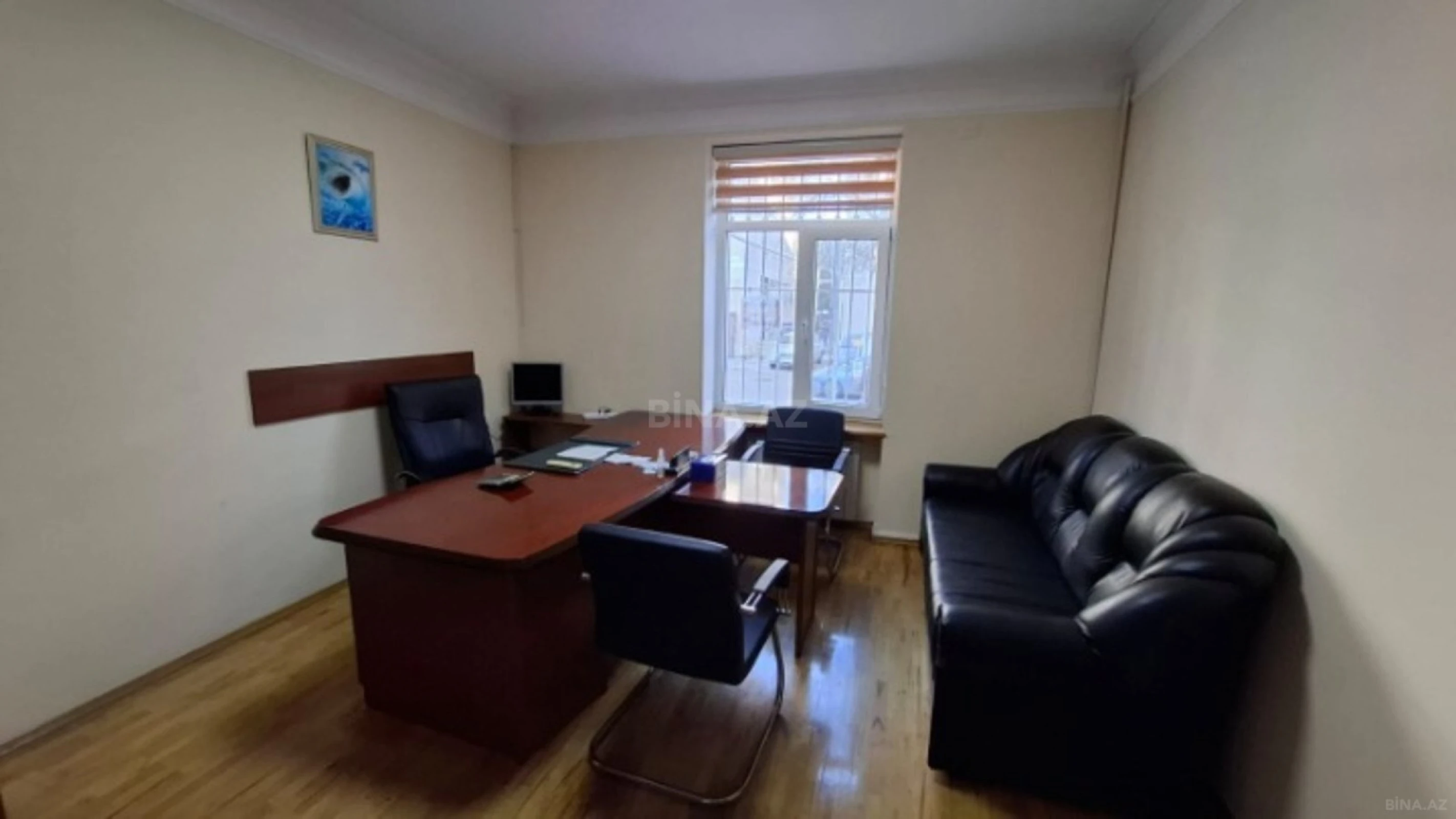 Kirayə verilir 3 otaqlı ofis 80 m²