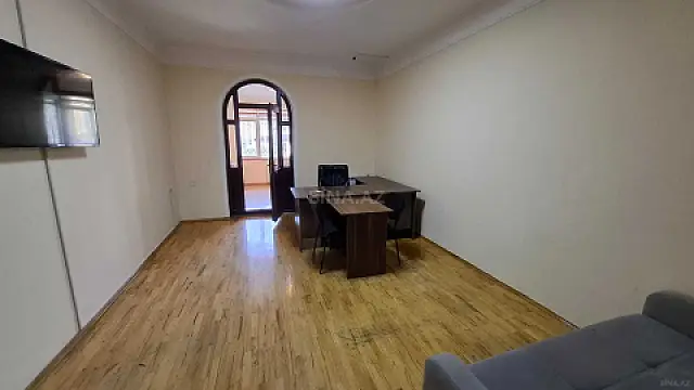 Kirayə verilir 3 otaqlı ofis 80 m²