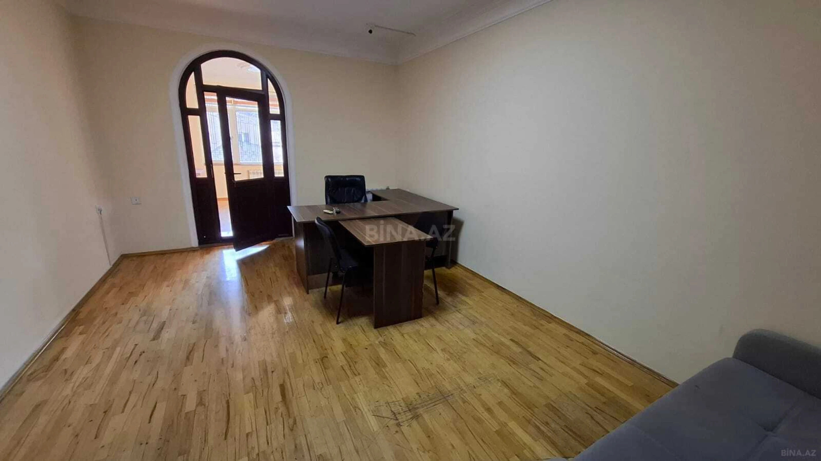 Kirayə verilir 3 otaqlı ofis 80 m²
