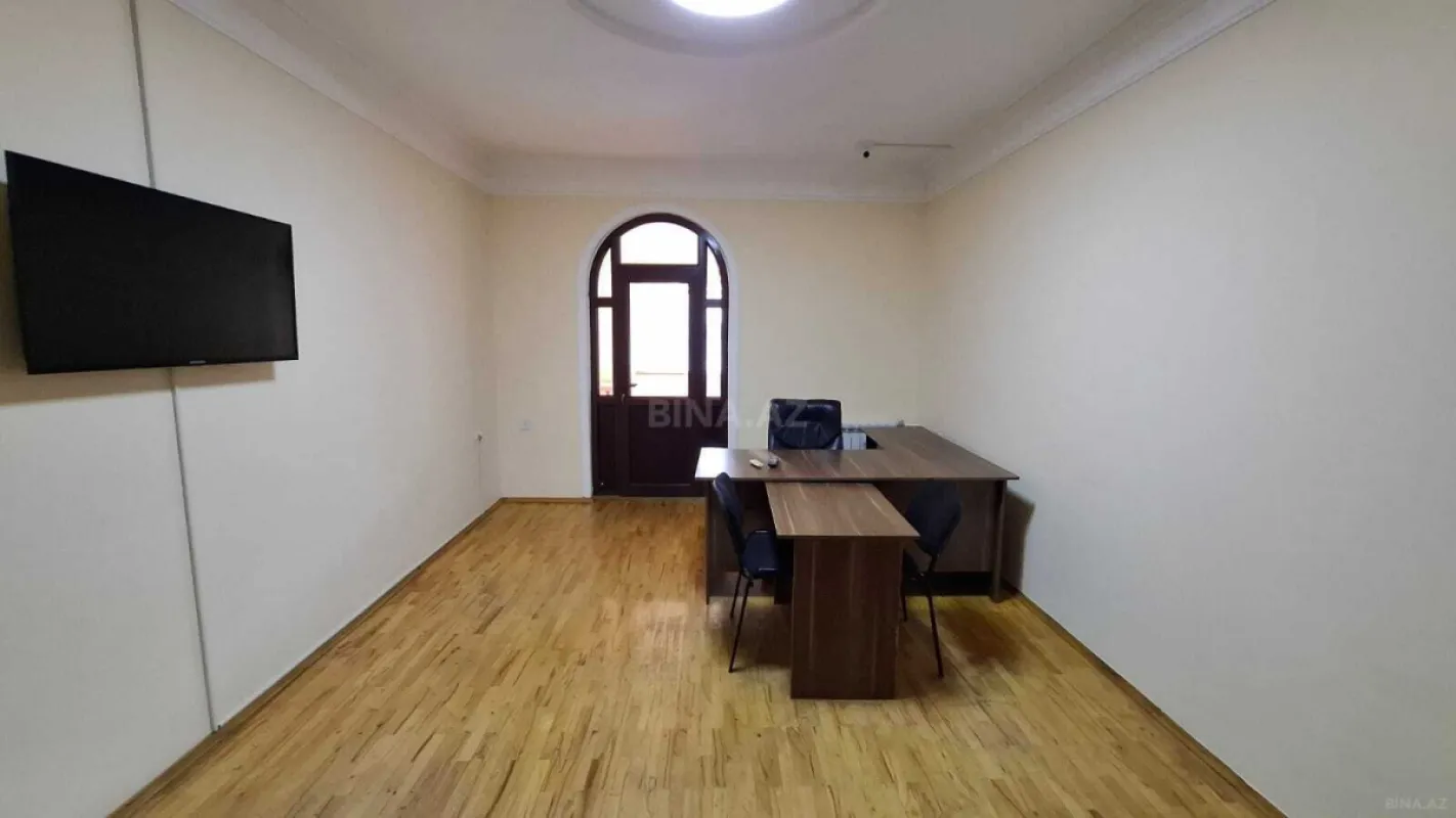 Kirayə verilir 3 otaqlı ofis 80 m²