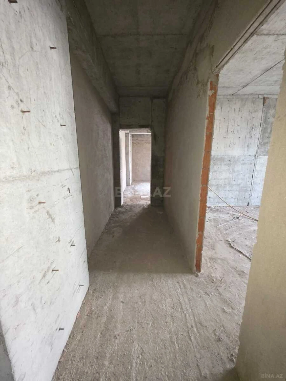 Satılır 3 otaqlı mənzil 153 m²