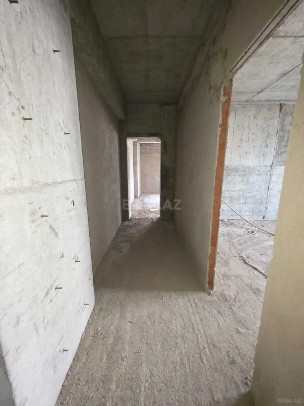 Satılır 3 otaqlı mənzil 153 m²